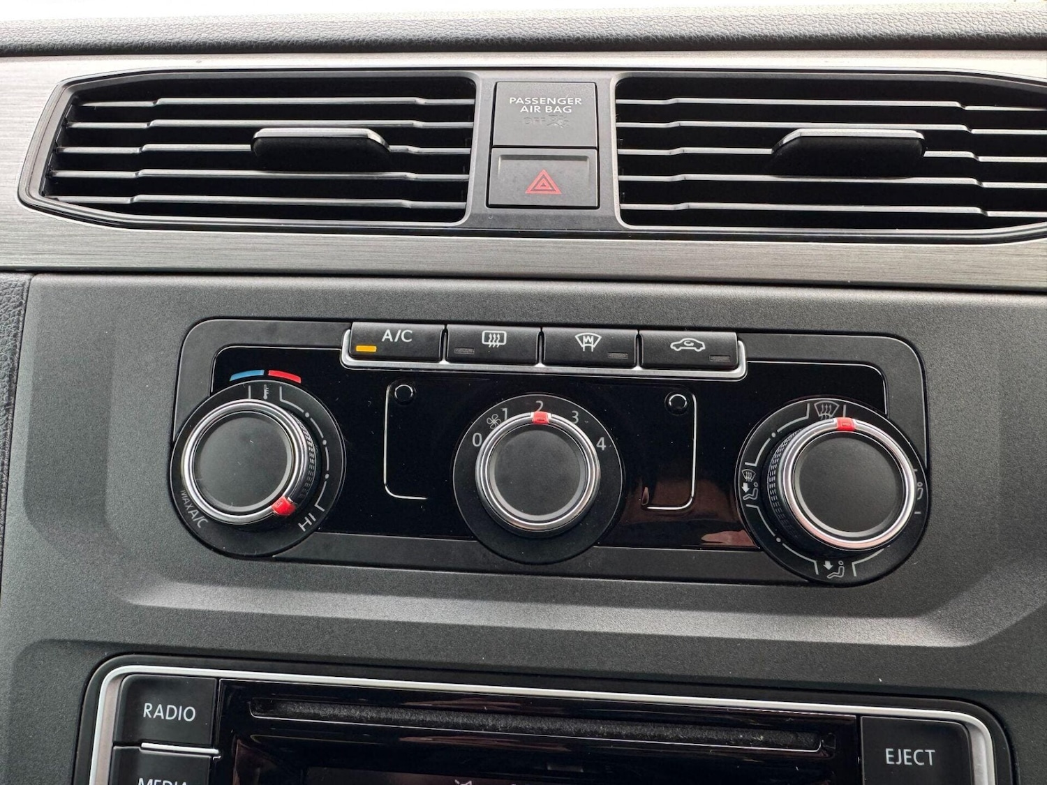 Used Volkswagen Caddy Maxi Life 2018 for sale - 77306796: Photo 38