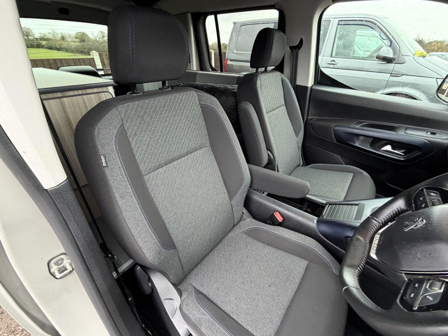 Used Peugeot Rifter 2021 for sale - 77282443: Photo 51