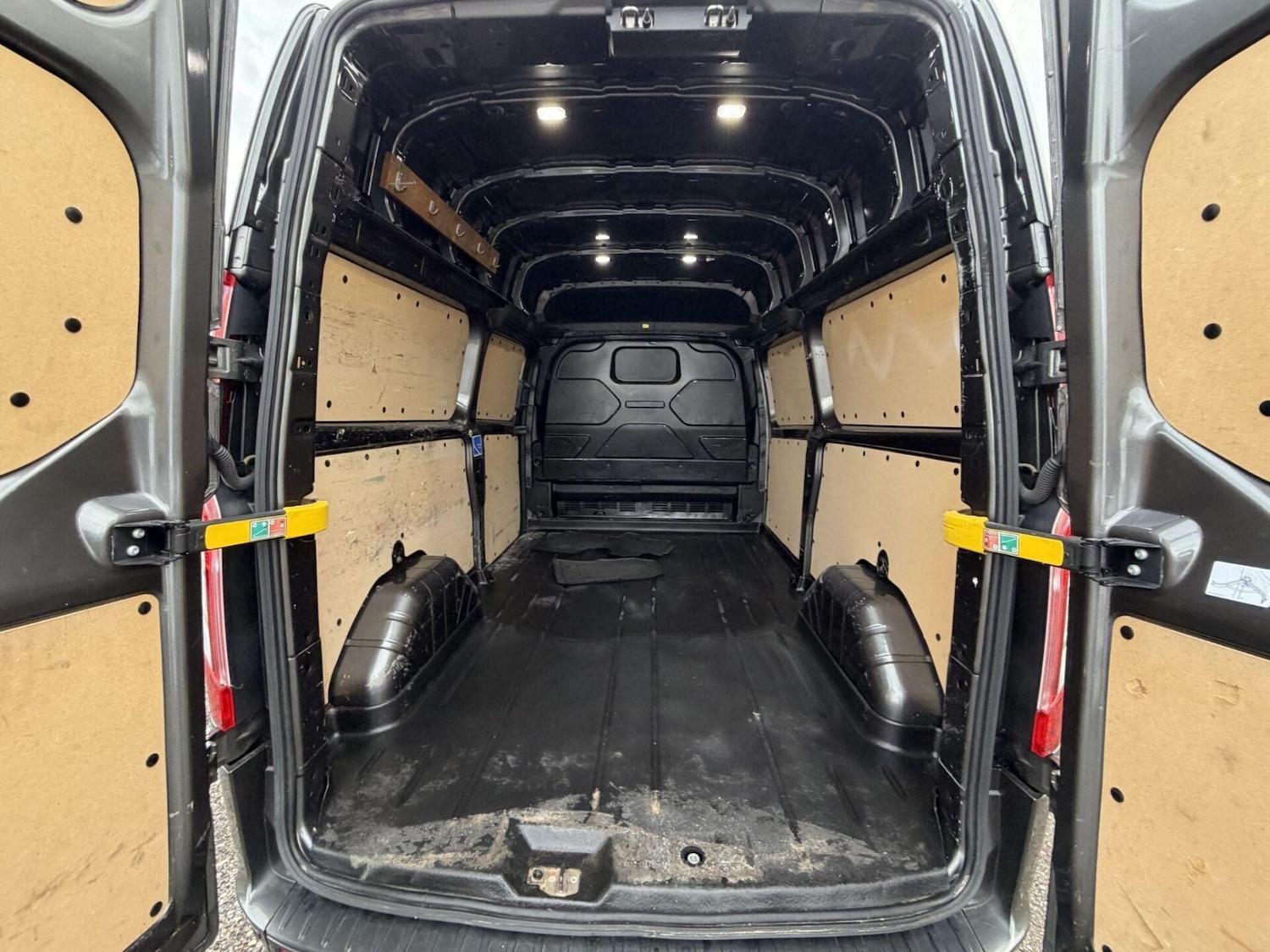 Used Ford Transit Custom 2022 for sale - 77282433: Photo 11