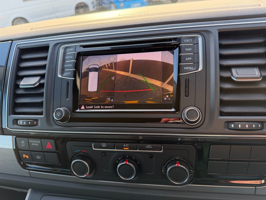 Used Volkswagen Transporter 2019 for sale - 76628576: Photo 32