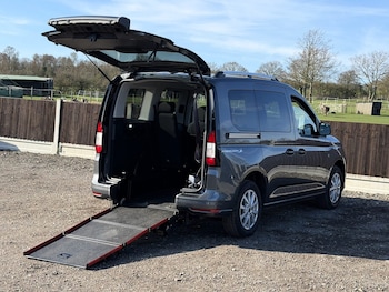 Used Ford Tourneo Connect 2023 for sale - 78481744: Photo