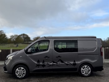 Used Renault Trafic 2018 for sale - 76696704: Photo