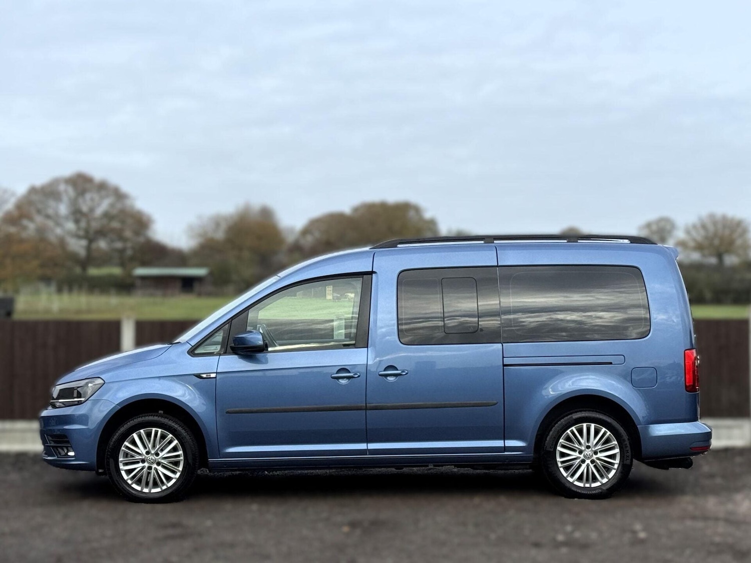Used Volkswagen Caddy Maxi Life 2018 for sale - 77282439: Photo 5