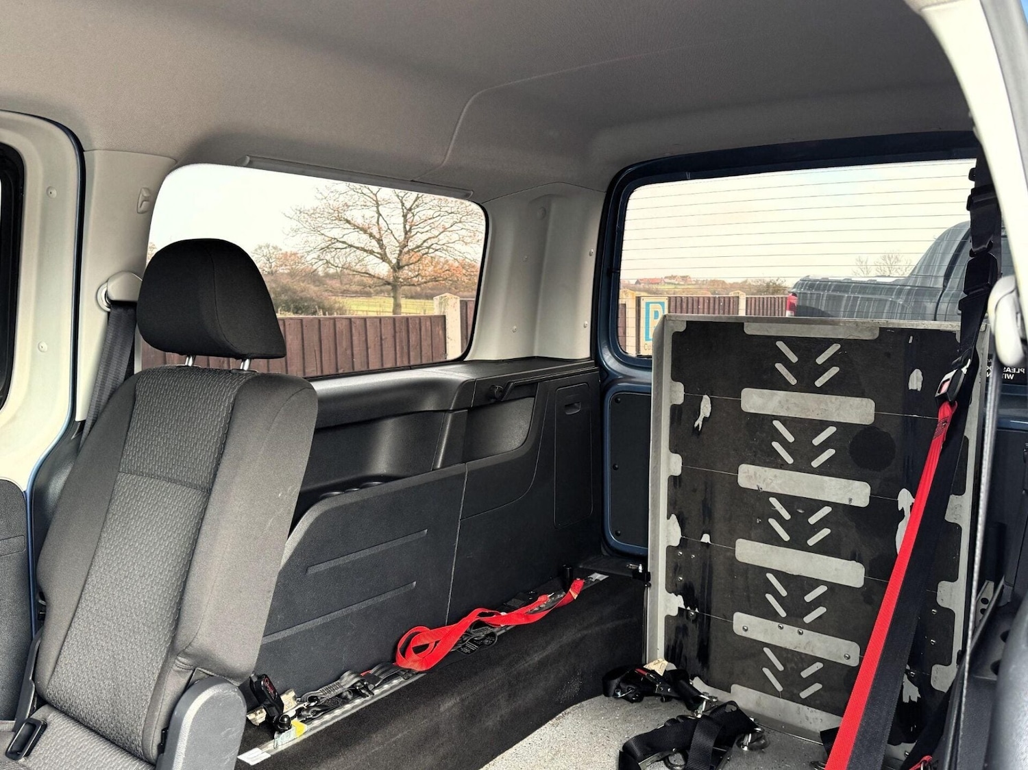 Used Volkswagen Caddy Maxi Life 2018 for sale - 77282439: Photo 8