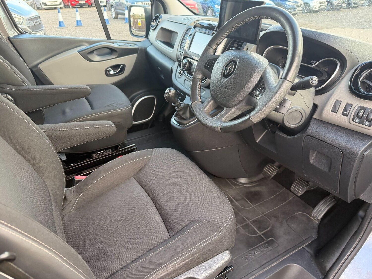 Used Renault Trafic 2018 for sale - 77412759: Photo 66