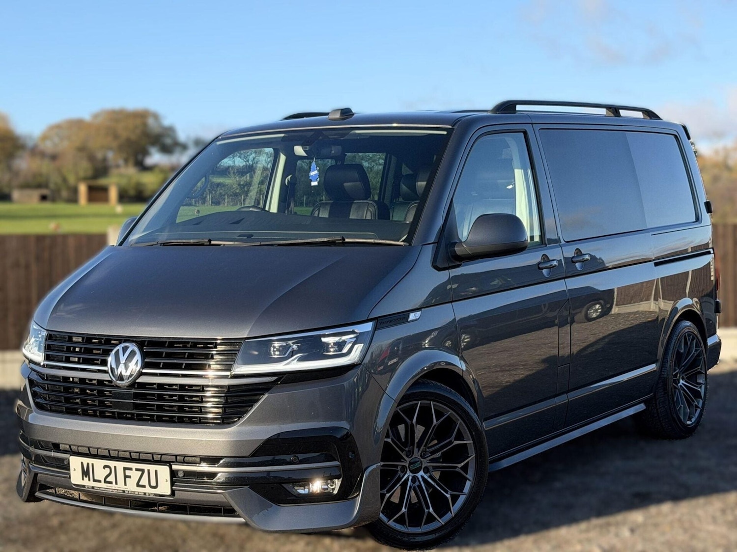 Used Volkswagen Transporter 2021 for sale - 77306801: Photo 1