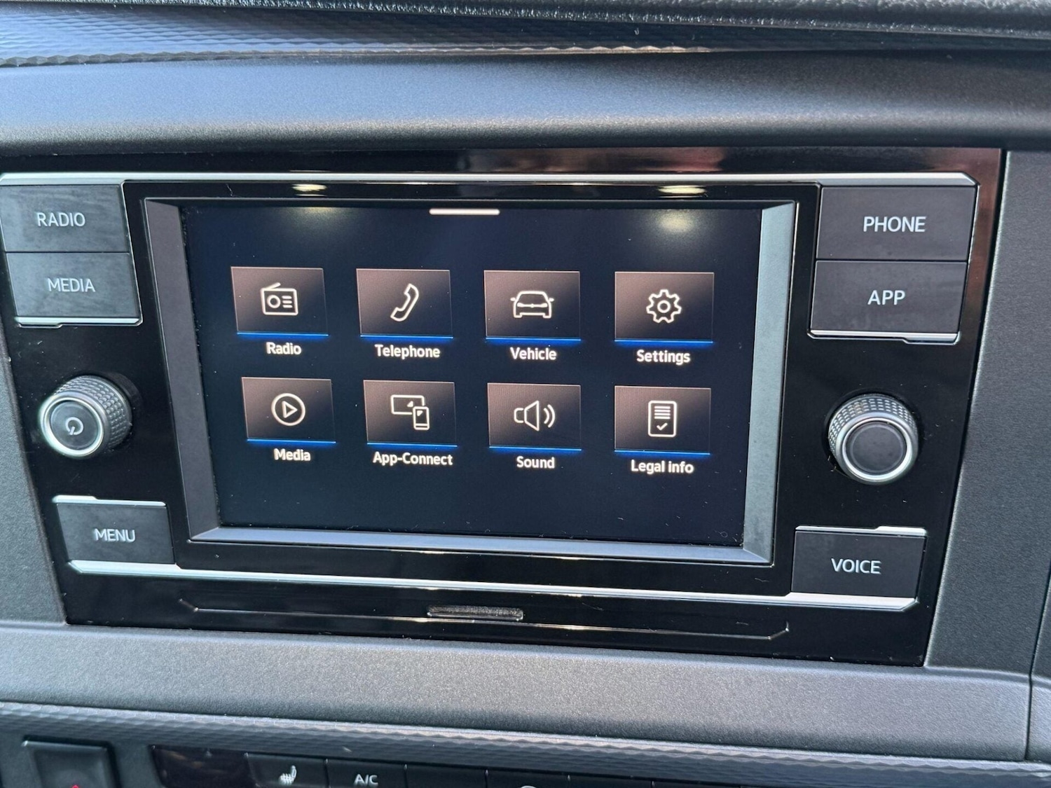 Used Volkswagen Transporter 2021 for sale - 77306801: Photo 30