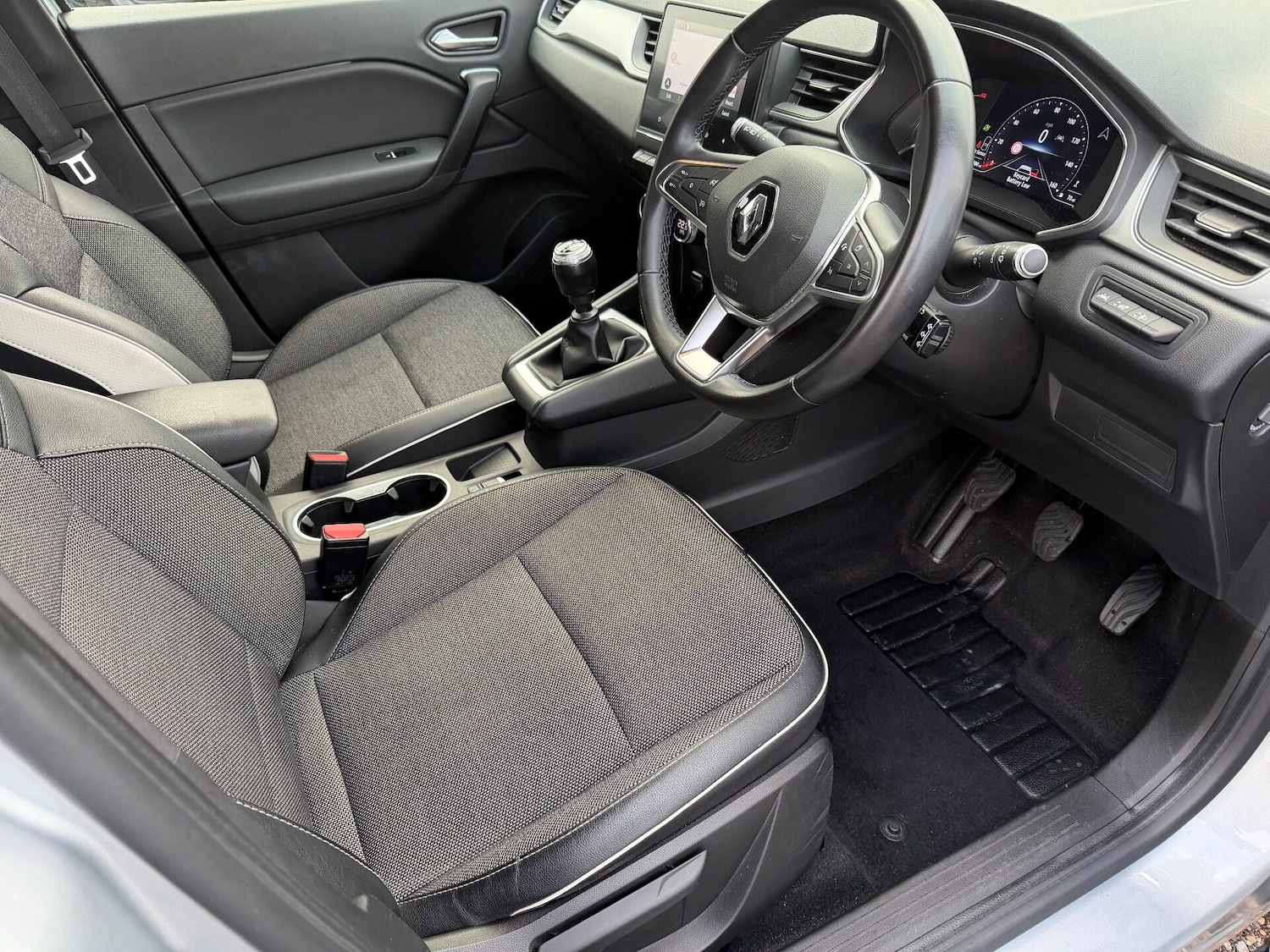 Used Renault Captur 2021 for sale - 77802314: Photo 14