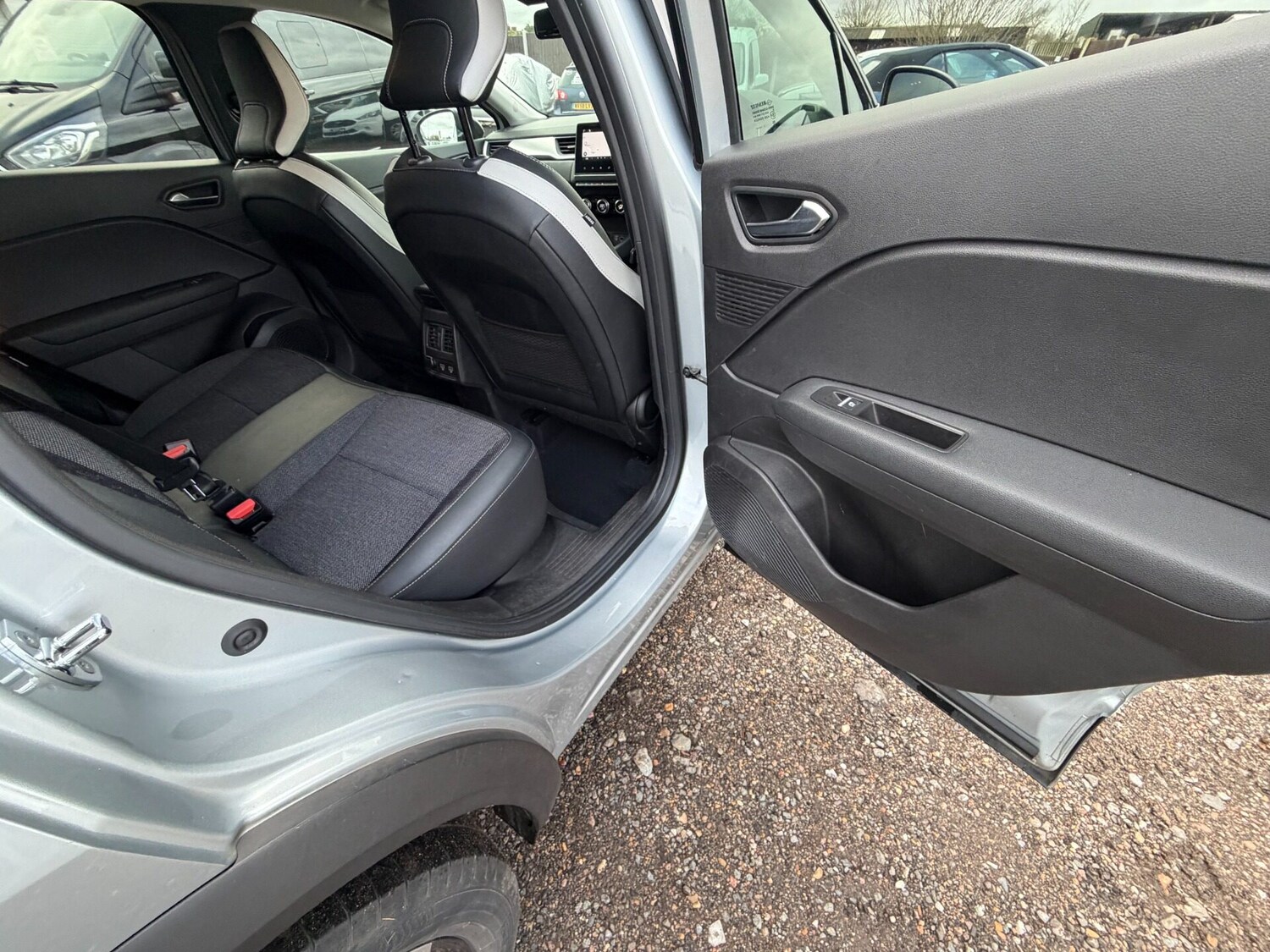 Used Renault Captur 2021 for sale - 77802314: Photo 22