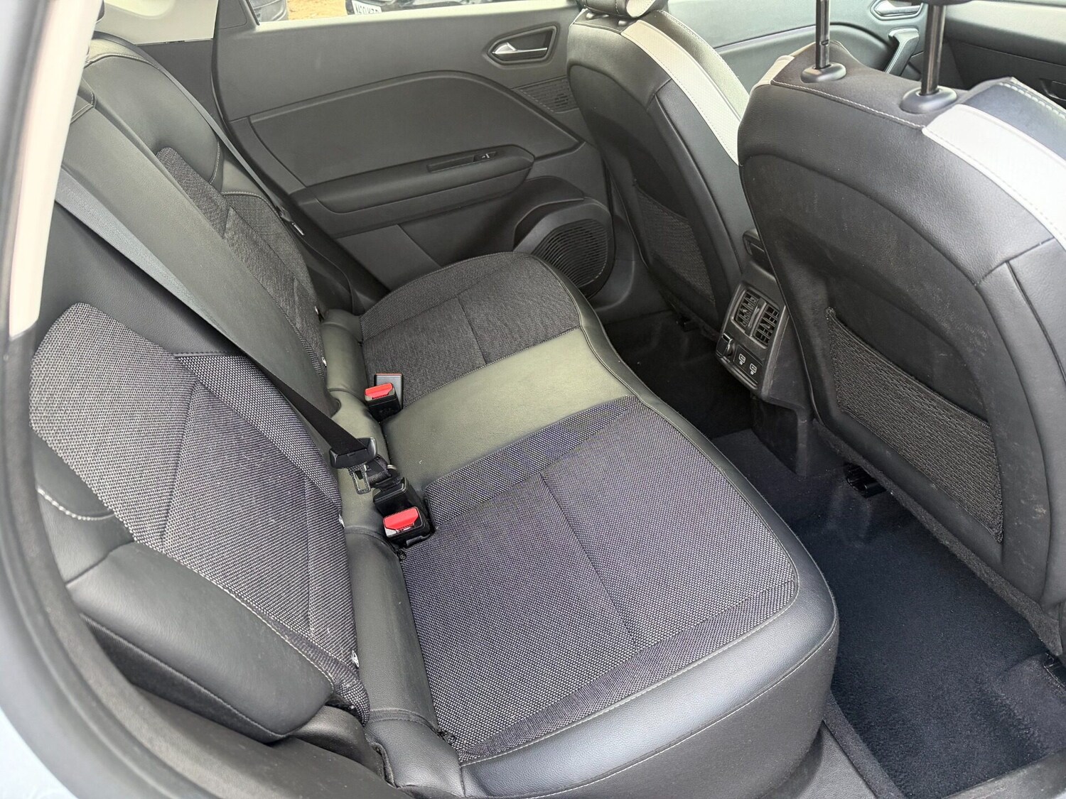 Used Renault Captur 2021 for sale - 77802314: Photo 25