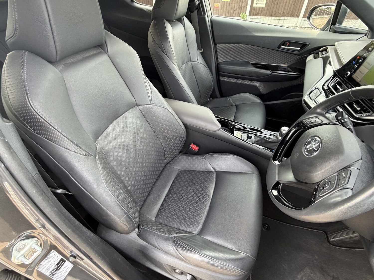 Used Toyota C-HR 2020 for sale - 78201573: Photo 13