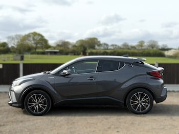 Used Toyota C-HR 2020 for sale - 78201573: Photo