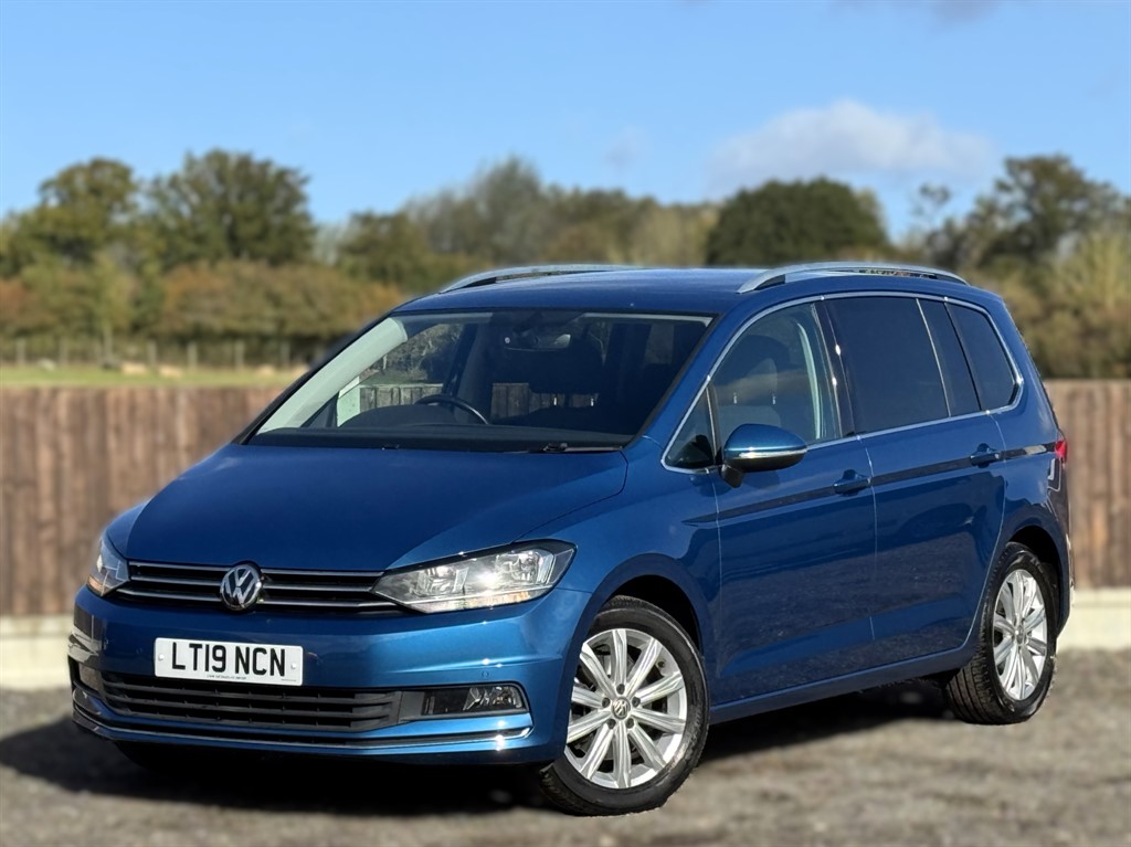 Used Volkswagen Touran 2019 for sale - 76172527: Photo 1