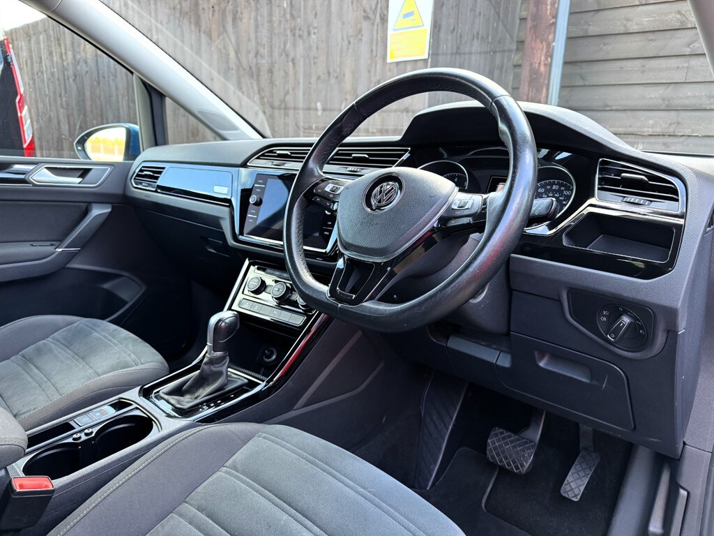 Used Volkswagen Touran 2019 for sale - 76172527: Photo 14