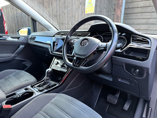 Used Volkswagen Touran 2019 for sale - 76172527: Photo 14