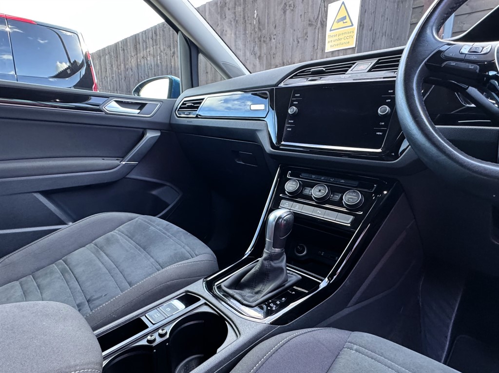 Used Volkswagen Touran 2019 for sale - 76172527: Photo 16