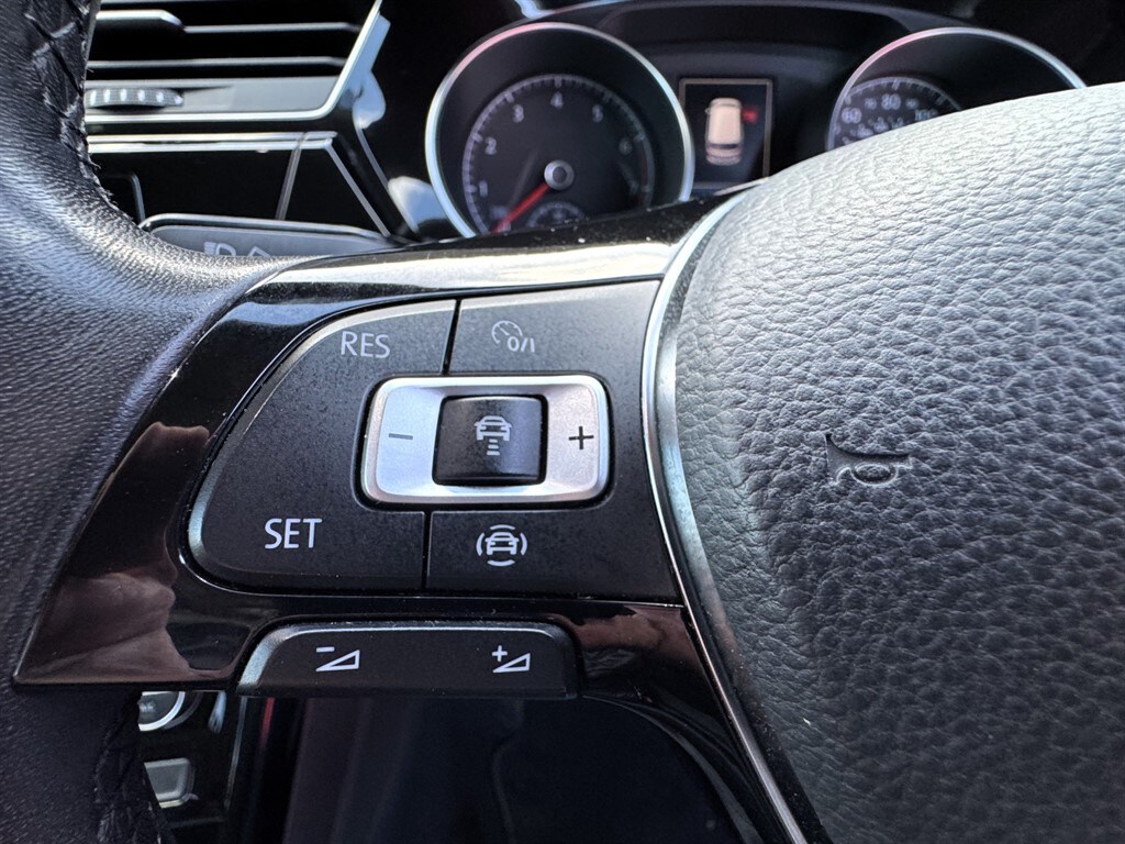 Used Volkswagen Touran 2019 for sale - 76172527: Photo 18