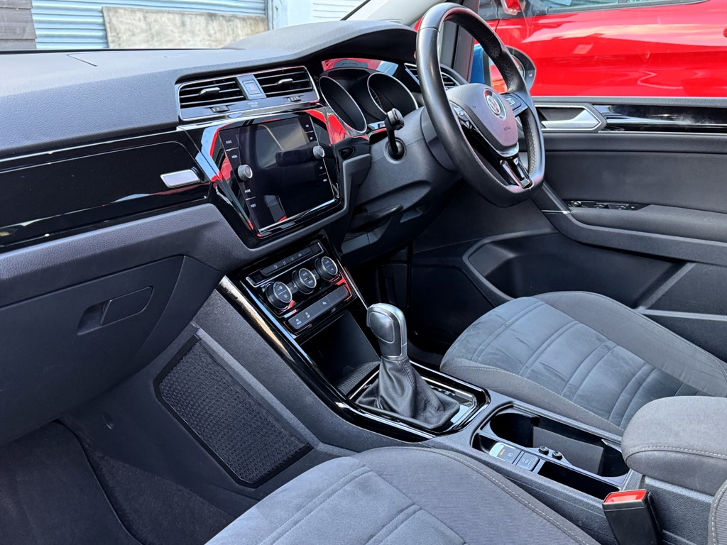 Used Volkswagen Touran 2019 for sale - 76172527: Photo 30