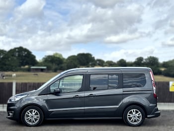 Used Ford Grand Tourneo Connect 2019 for sale - 75570056: Photo