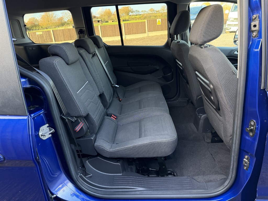 Used Ford Grand Tourneo Connect 2018 for sale - 76788576: Photo 22