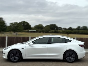 Used Tesla Model 3 2020 for sale - 75895193: Photo