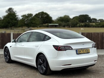 Used Tesla Model 3 2020 for sale - 75895193: Photo