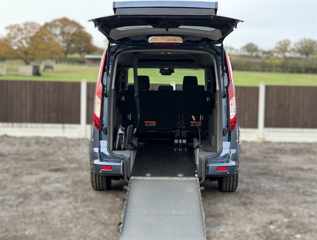 Used Ford Grand Tourneo Connect 2019 for sale - 76494201: Photo 14