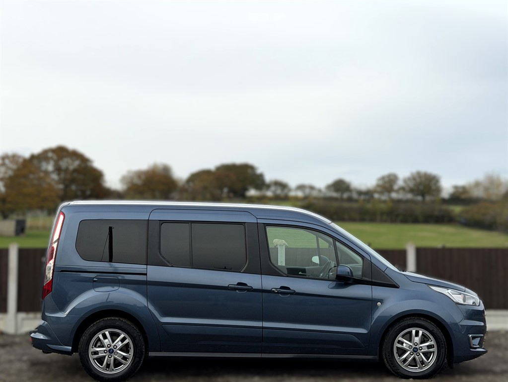 Used Ford Grand Tourneo Connect 2019 for sale - 76494201: Photo 20