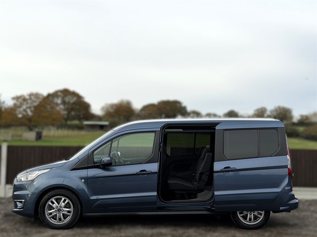 Used Ford Grand Tourneo Connect 2019 for sale - 76494201: Photo 5