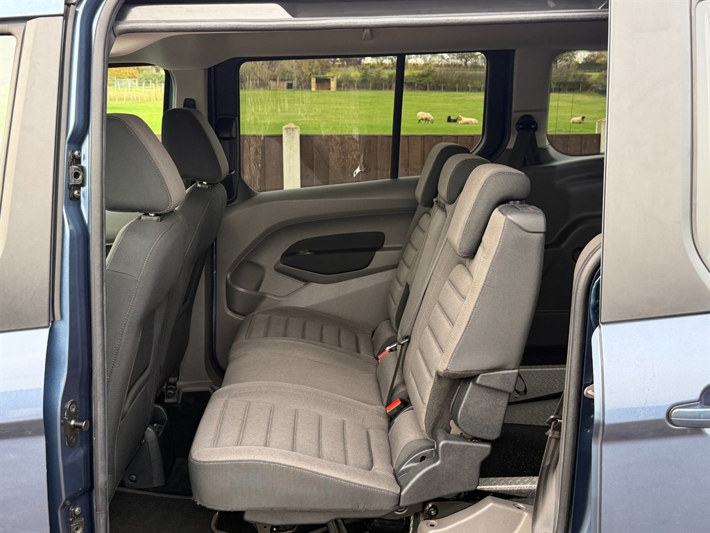 Used Ford Grand Tourneo Connect 2019 for sale - 76494201: Photo 7