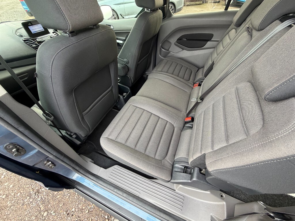 Used Ford Grand Tourneo Connect 2019 for sale - 76494201: Photo 9