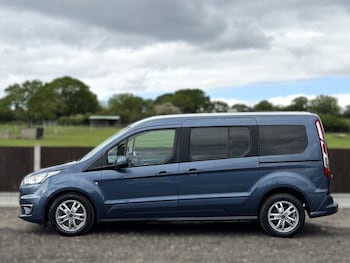 Used Ford Grand Tourneo Connect 2020 for sale - 78545329: Photo