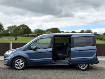 Used Ford Grand Tourneo Connect 2020 for sale - 78545329: Photo