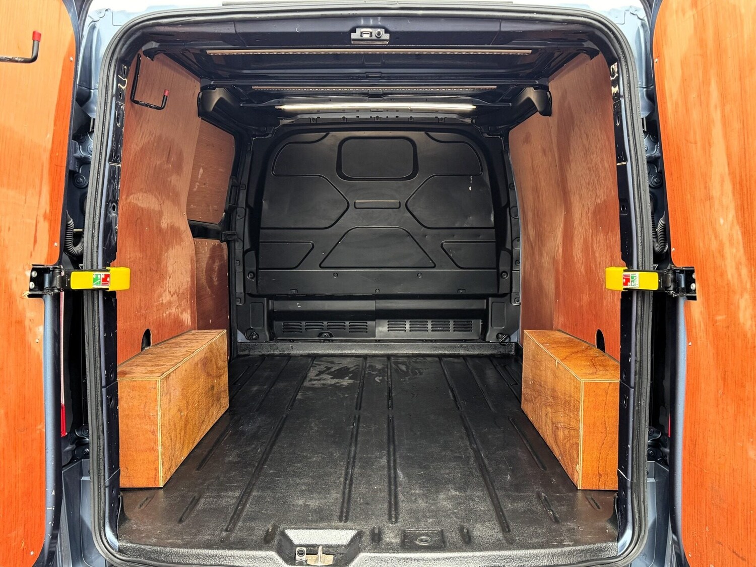 Used Ford Transit Custom 2022 for sale - 77502842: Photo 11