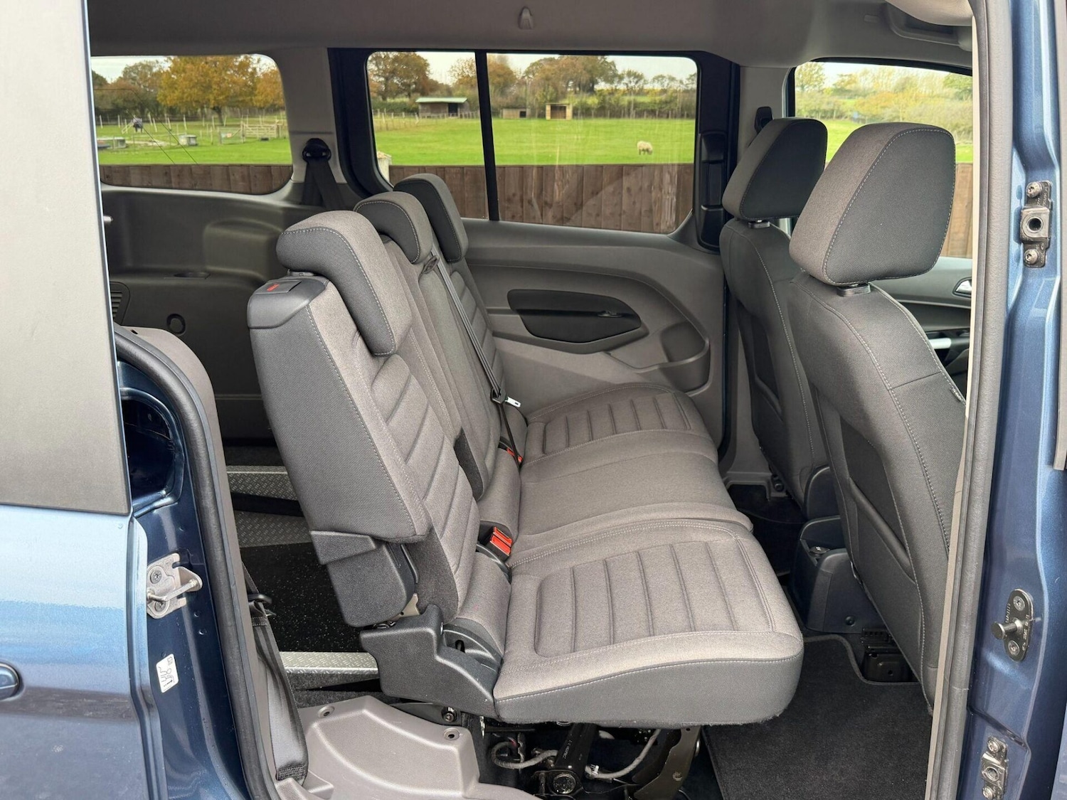 Used Ford Grand Tourneo Connect 2019 for sale - 77306793: Photo 25