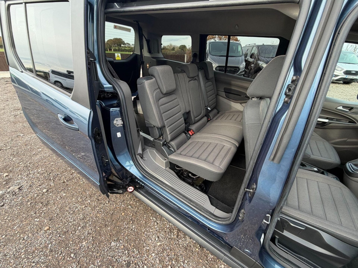 Used Ford Grand Tourneo Connect 2019 for sale - 77306793: Photo 26