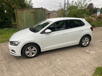 Used Volkswagen Polo 2019 for sale - 76491050: Photo
