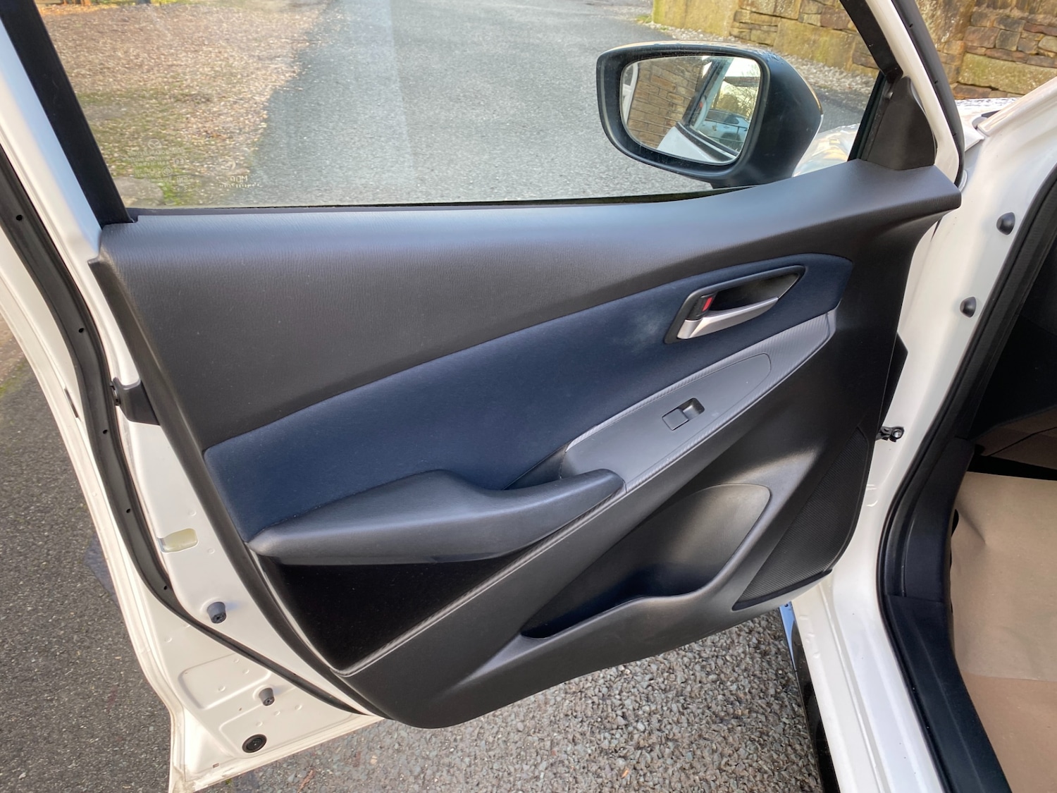 Used Mazda Mazda2 2016 for sale - 77012921: Photo 14