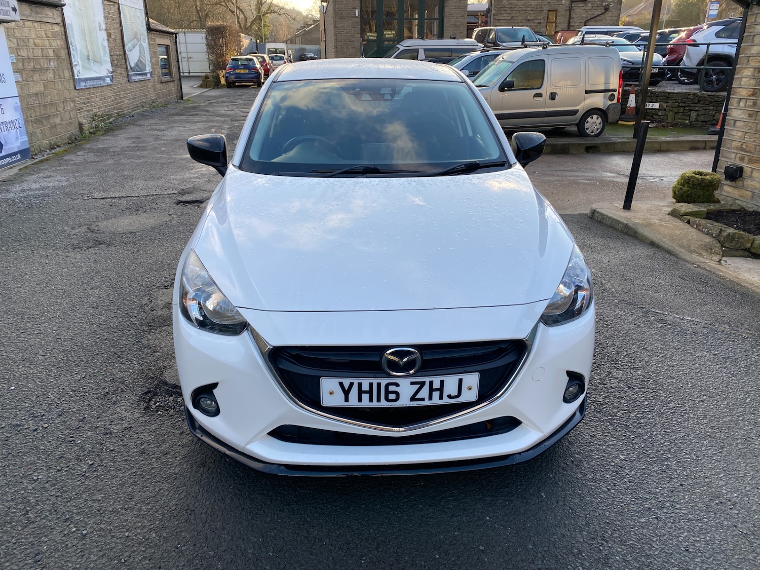 Used Mazda Mazda2 2016 for sale - 77012921: Photo 4
