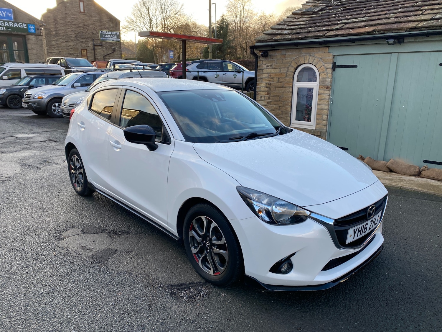 Used Mazda Mazda2 2016 for sale - 77012921: Photo 5
