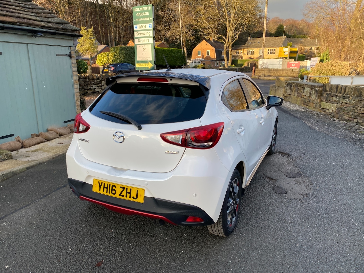 Used Mazda Mazda2 2016 for sale - 77012921: Photo 9