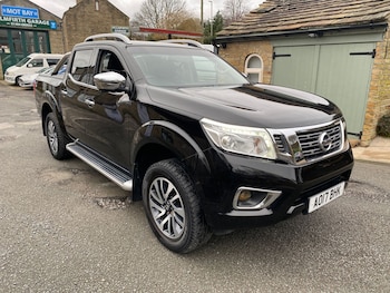 Used Nissan Navara 2017 for sale - 77740185: Photo