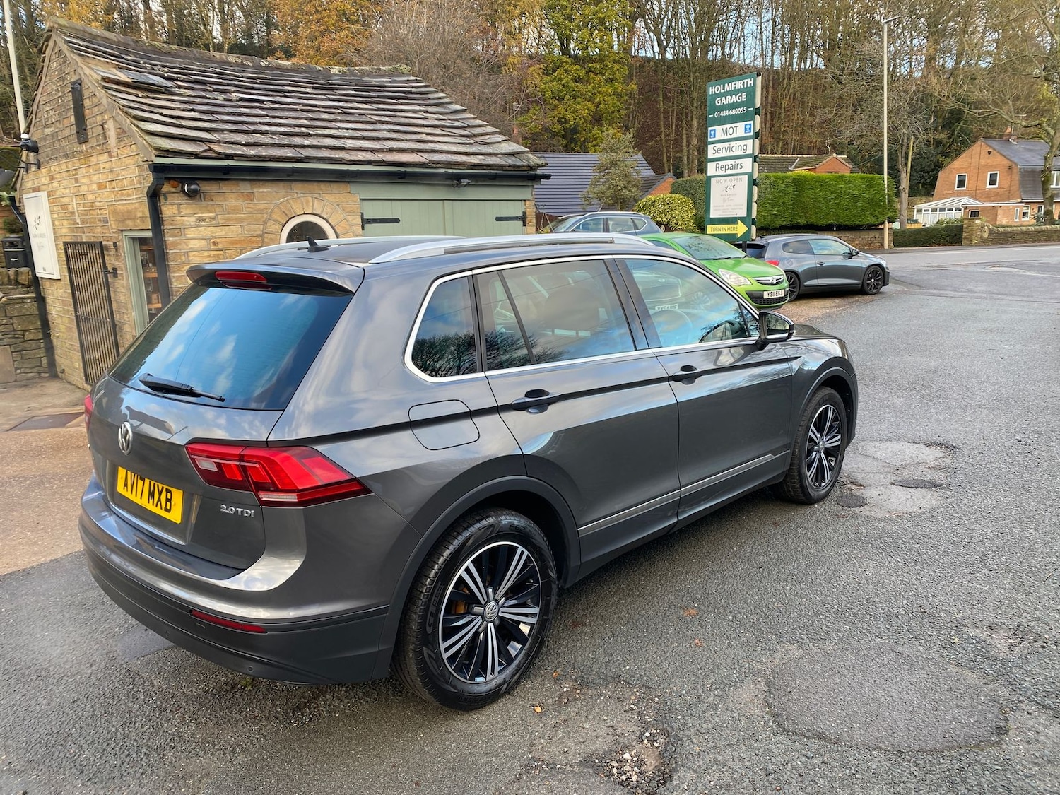 Used Volkswagen Tiguan 2017 for sale - 76491049: Photo 5