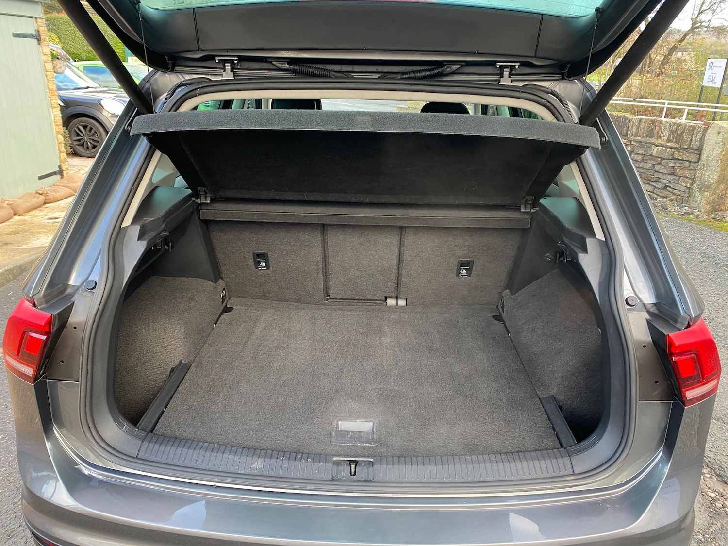 Used Volkswagen Tiguan 2017 for sale - 76491049: Photo 9