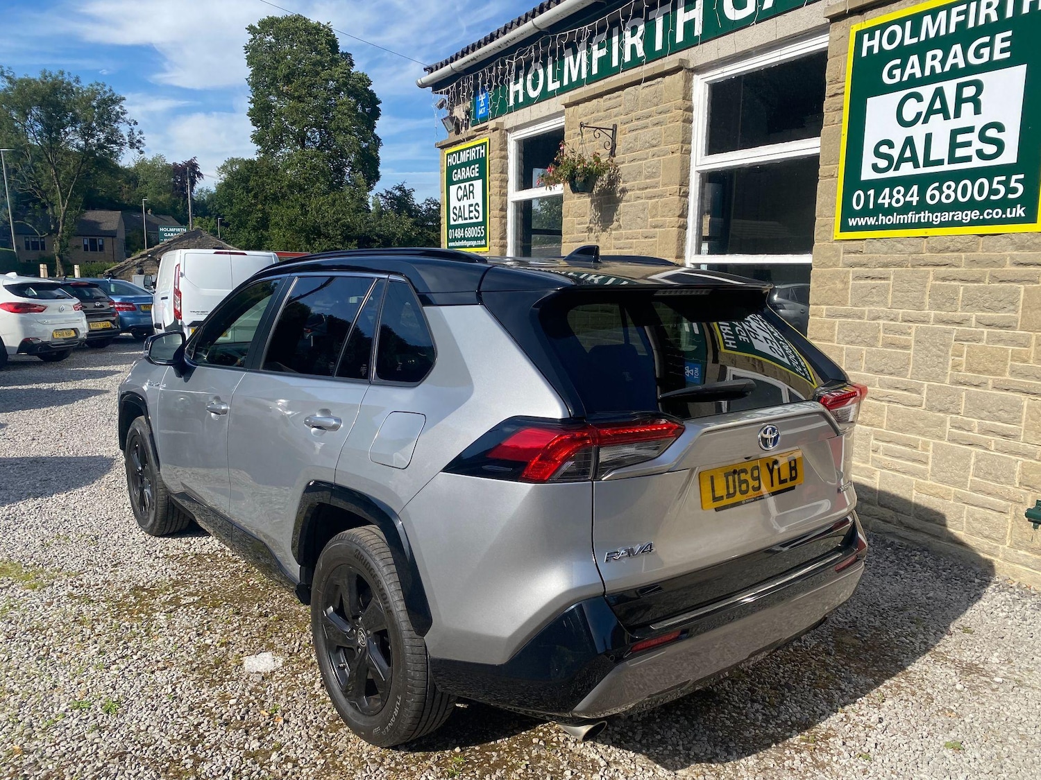 Used Toyota RAV4 2019 for sale - 76491051: Photo 3