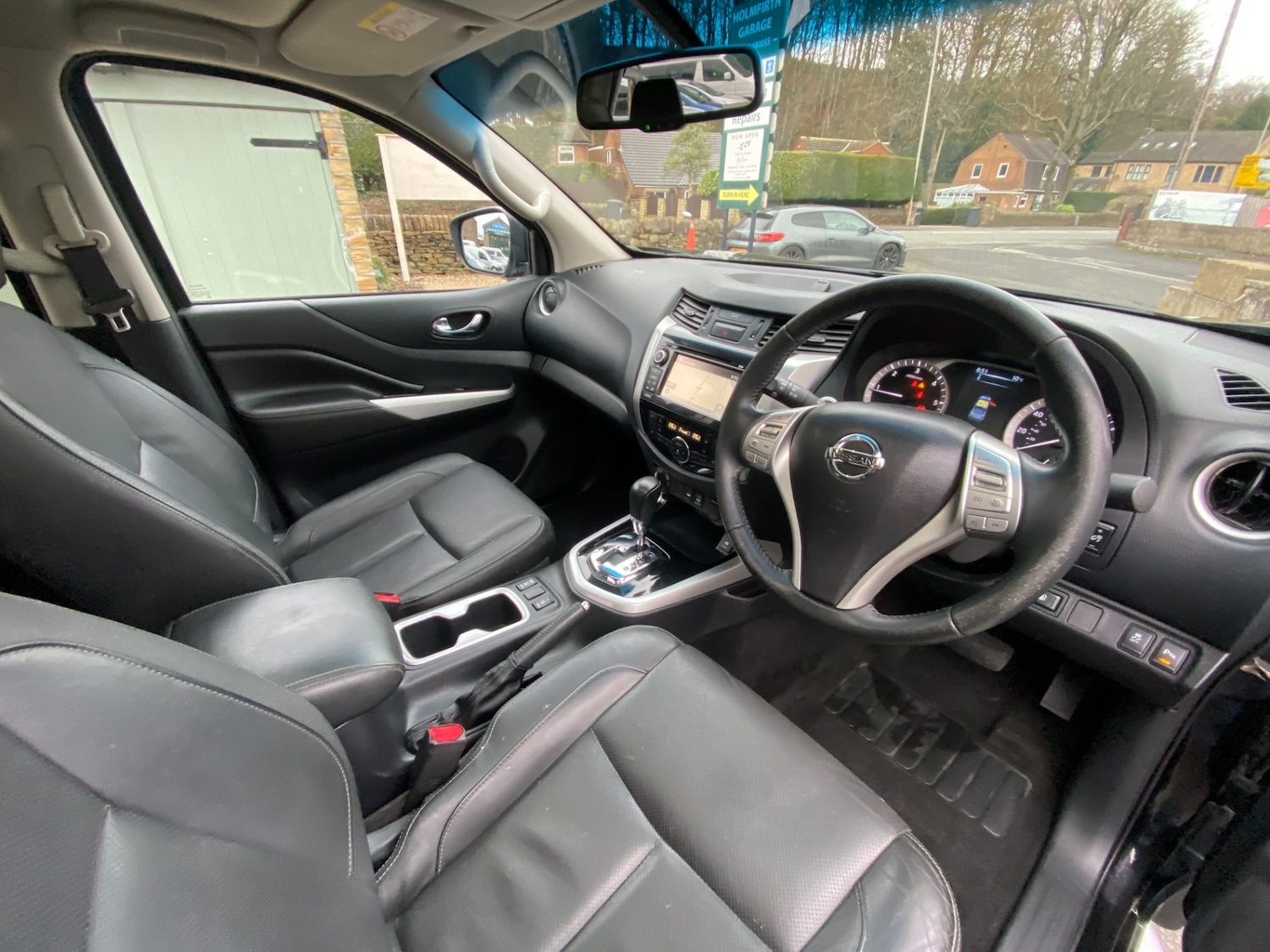 Used Nissan Navara 2017 for sale - 77732334: Photo 14