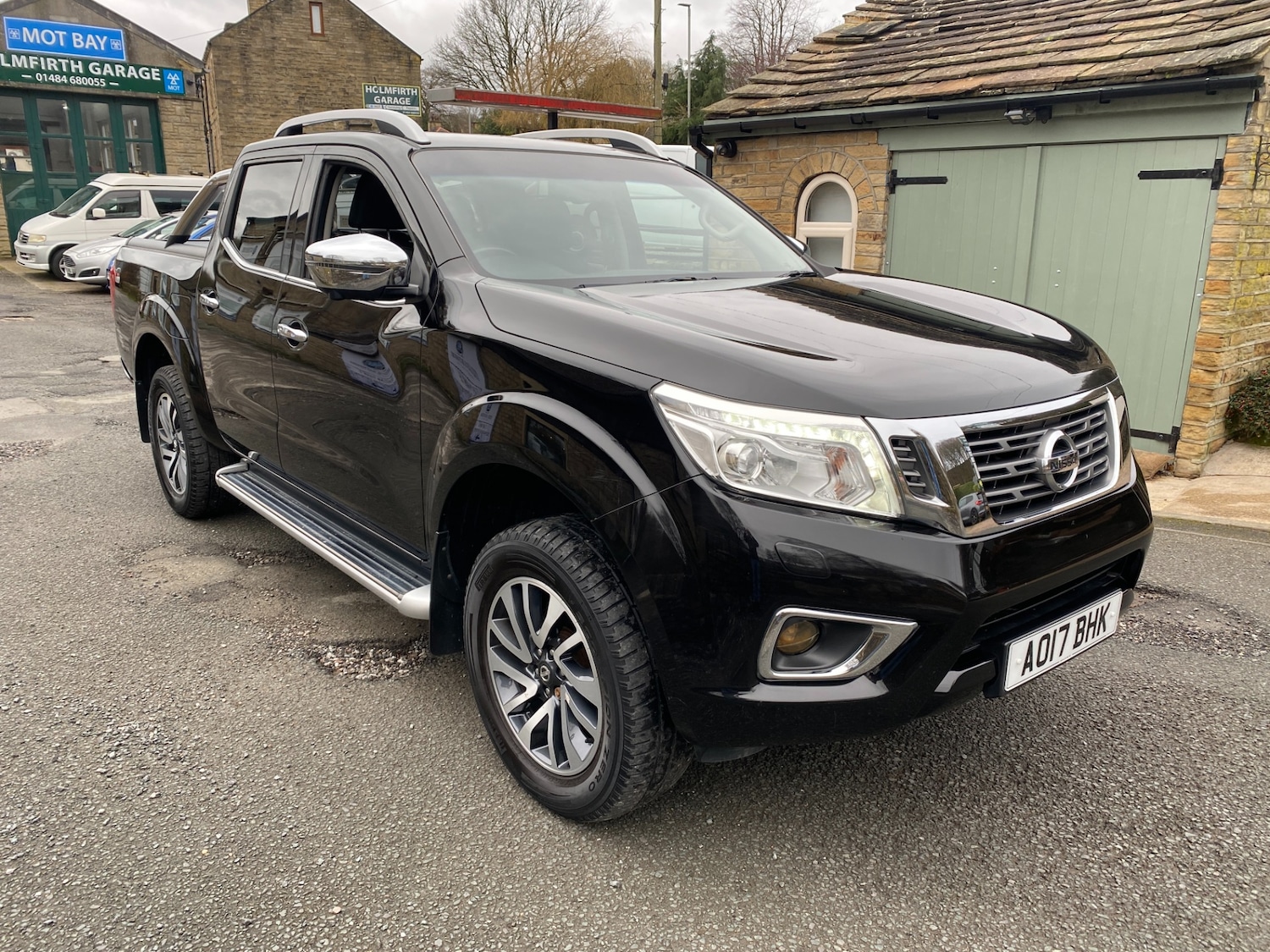 Used Nissan Navara 2017 for sale - 77732334: Photo 2