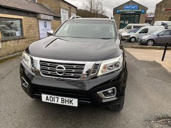 Used Nissan Navara 2017 for sale - 77732334: Photo