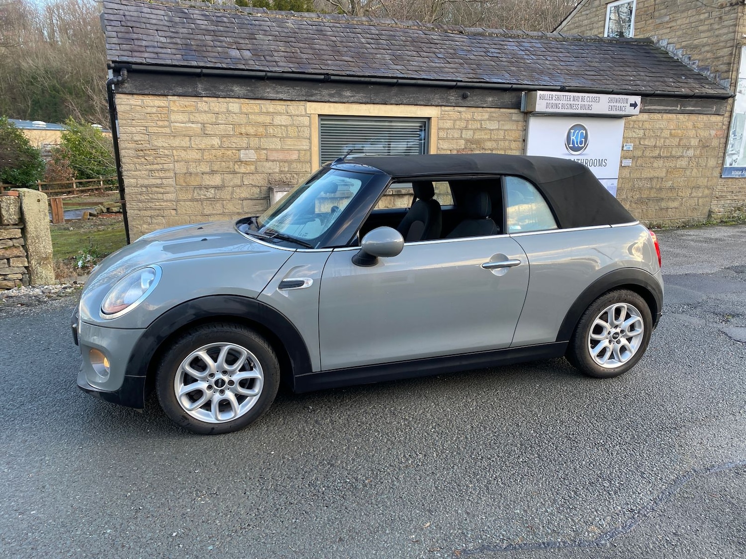 Used MINI Convertible 2016 for sale - 77031653: Photo 5