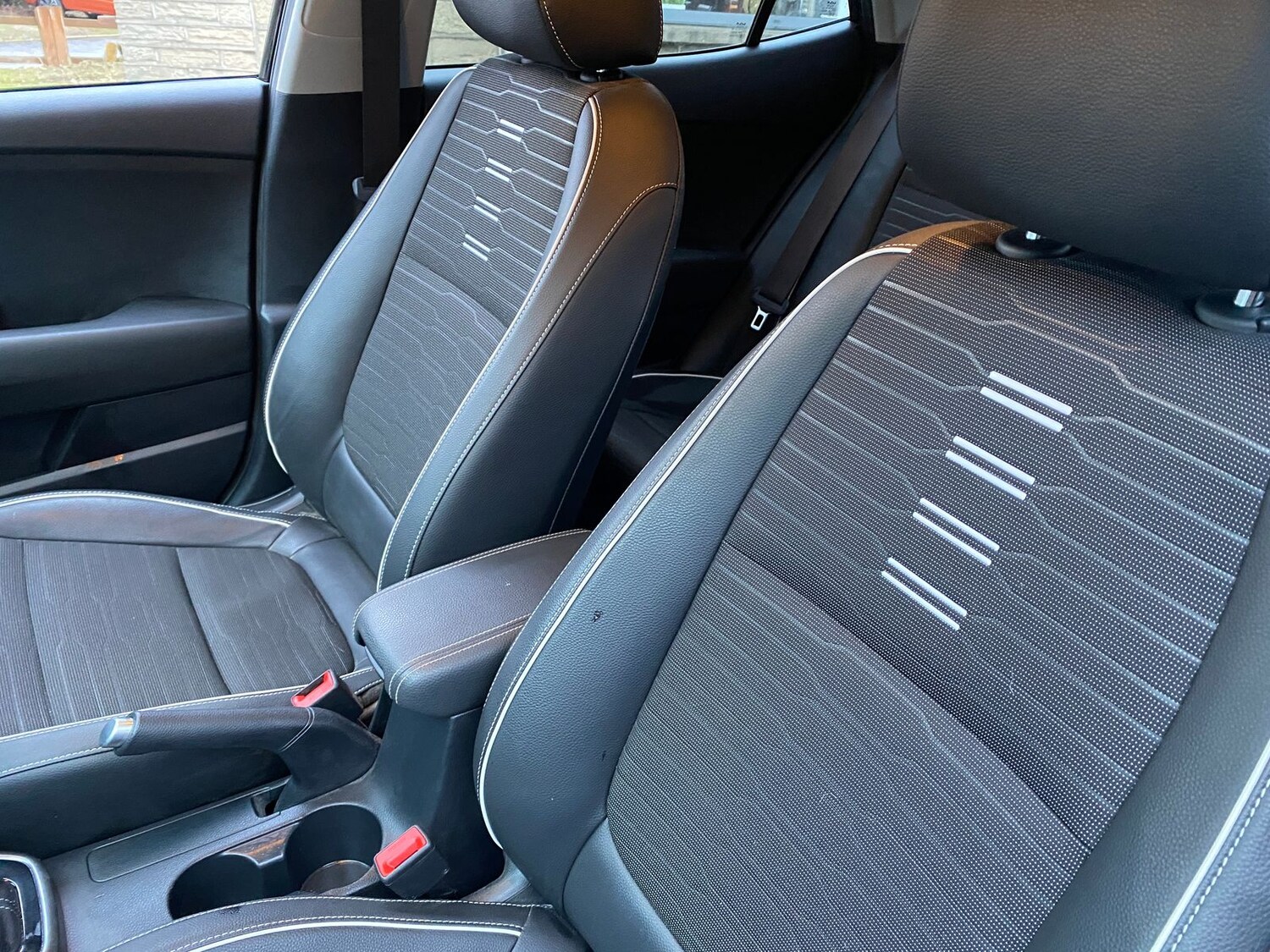 Used Kia Stonic 2025 for sale - 77471004: Photo 13